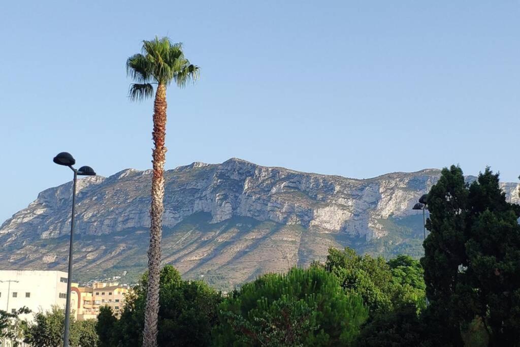 Lovely Apartment Denia, Piscina, Jacuzzi, Padel, Parking Exterior photo