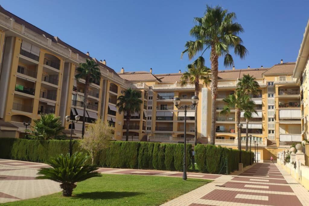 Lovely Apartment Denia, Piscina, Jacuzzi, Padel, Parking Exterior photo