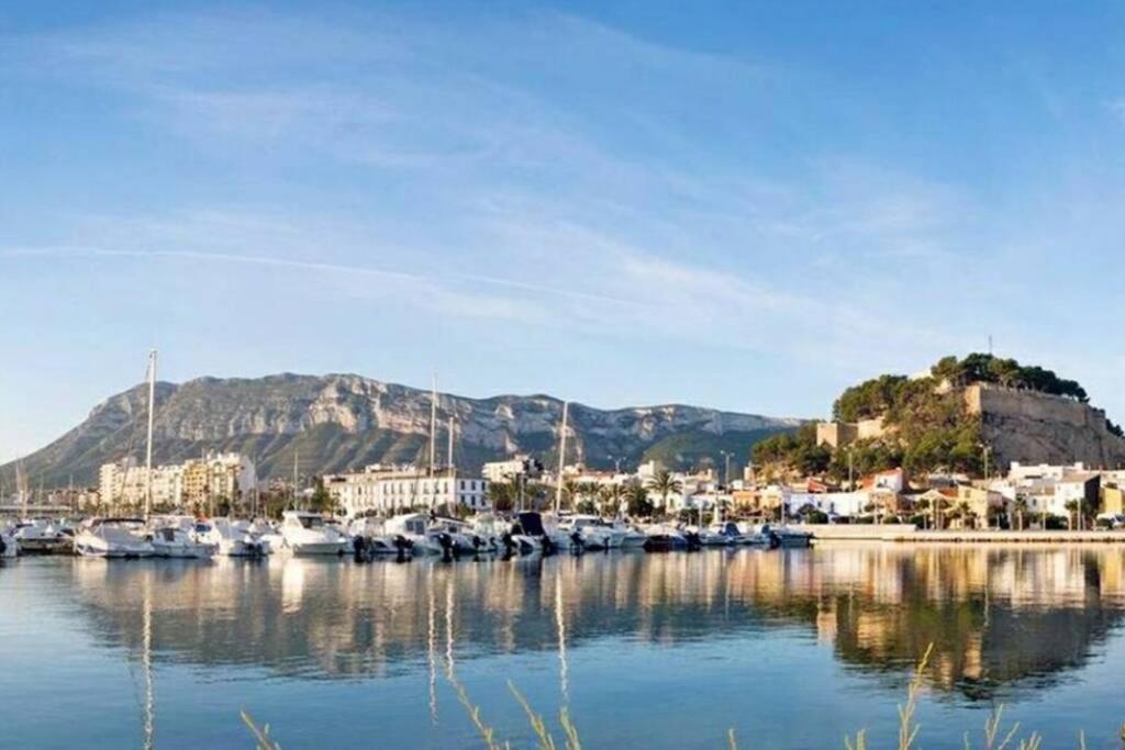 Lovely Apartment Denia, Piscina, Jacuzzi, Padel, Parking Exterior photo