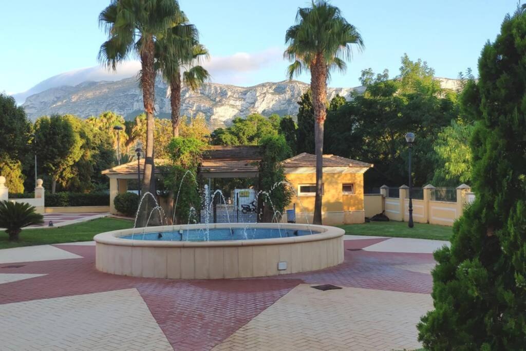 Lovely Apartment Denia, Piscina, Jacuzzi, Padel, Parking Exterior photo