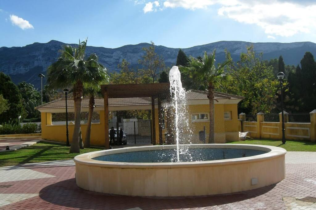 Lovely Apartment Denia, Piscina, Jacuzzi, Padel, Parking Exterior photo